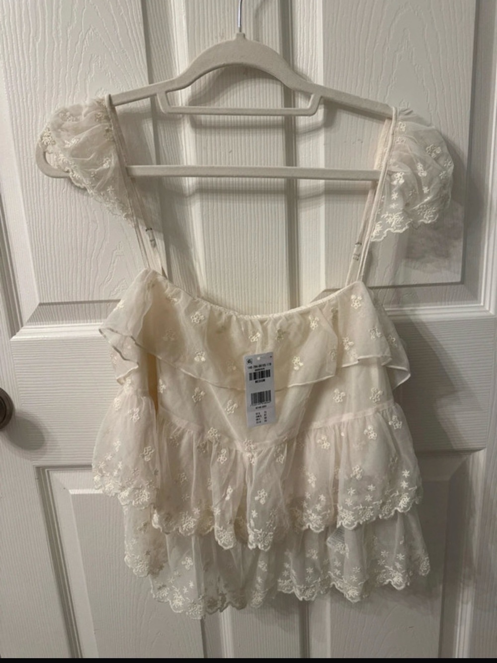 Abercrombie & Fitch Women's Cream Lace Tiered Ruffle Tank Top